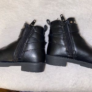 Stepping stone girl short ankle black boots